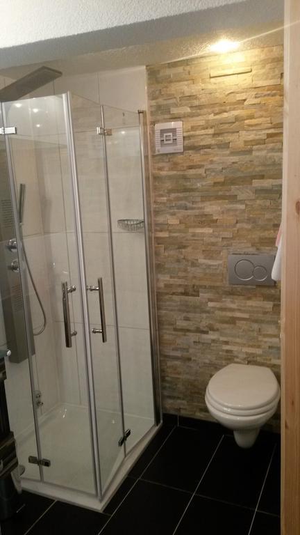 Hotel Hirschen Menzenschwand-Hinterdorf Szoba fotó