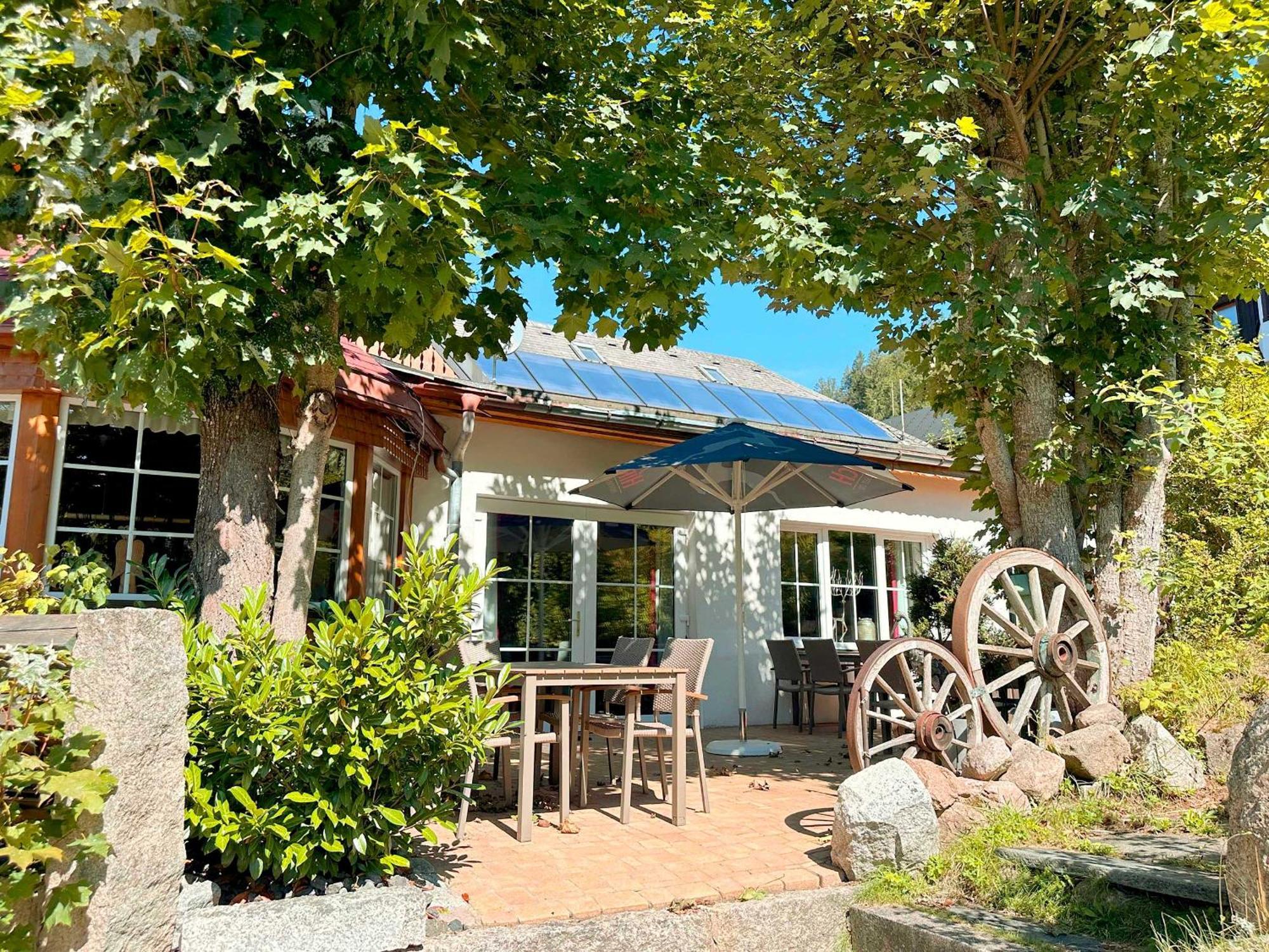 Hotel Hirschen Menzenschwand-Hinterdorf Kültér fotó